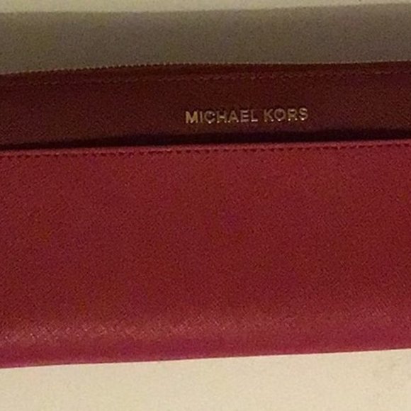 BRAND NEW MICHAEL KORS WALLET IN WINE RED WITH TAGS - Picture 1 of 3